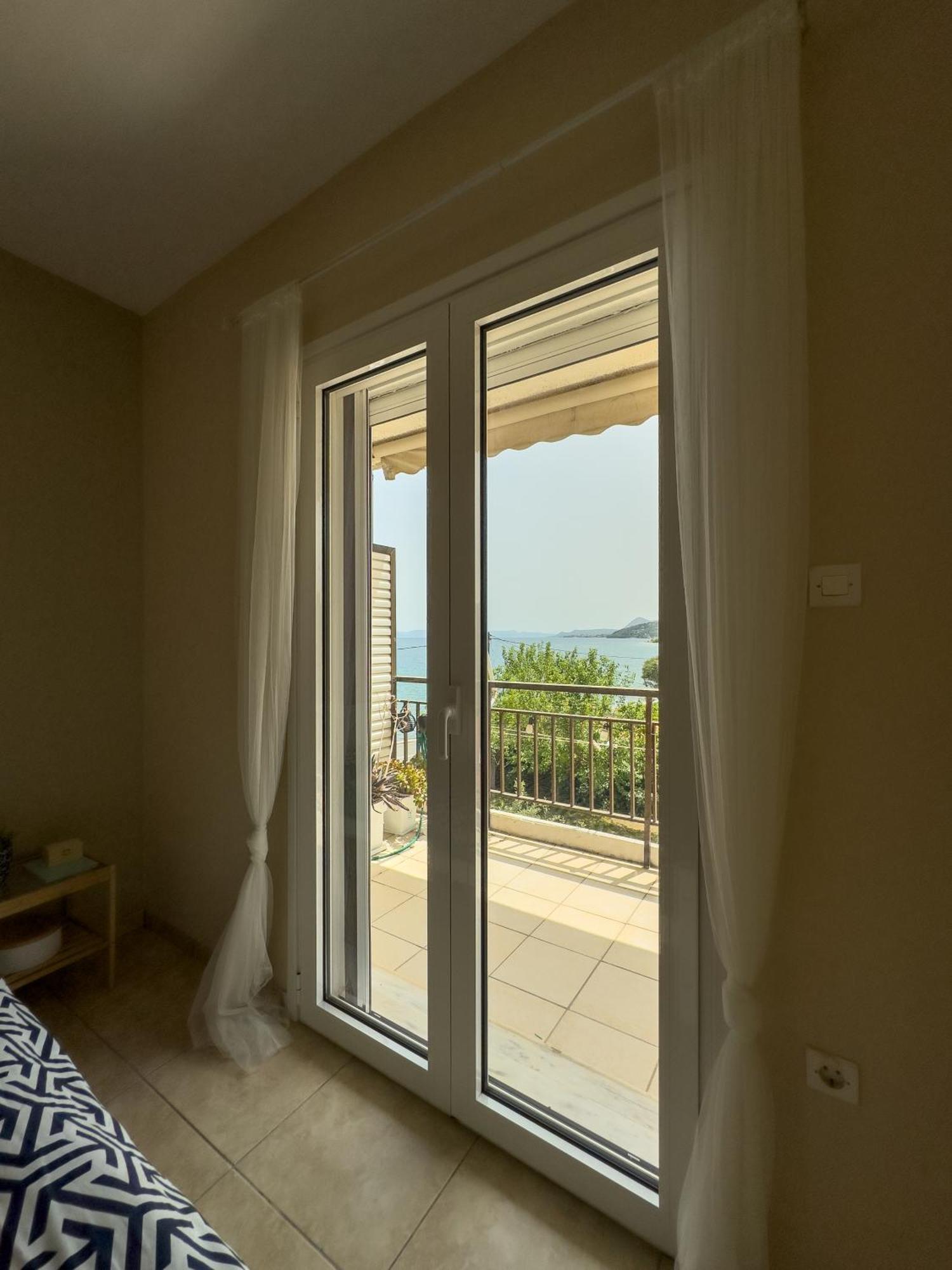 Thanos' Seaside Apartment Oropos Luaran gambar